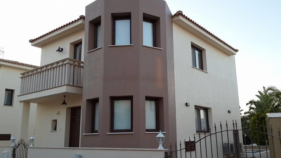 Gabriel Villa Протарас Номер фото